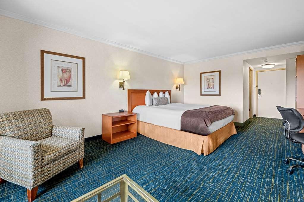 Best Western De Anza Inn Monterey Room photo