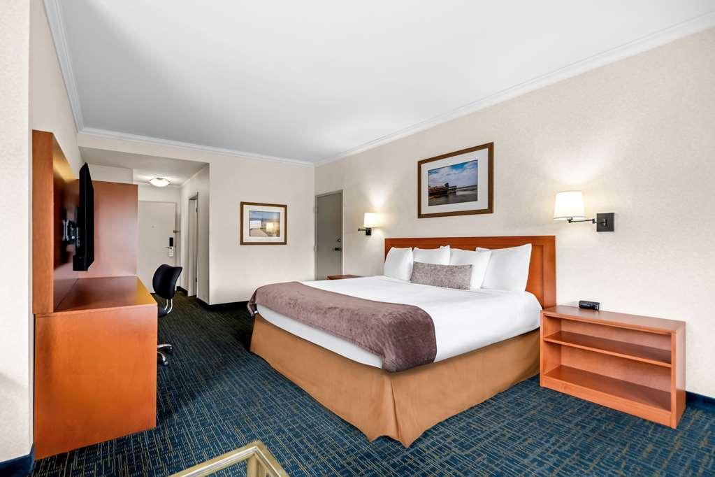 Best Western De Anza Inn Monterey Room photo