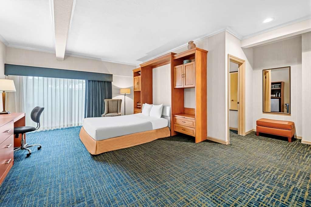 Best Western De Anza Inn Monterey Room photo